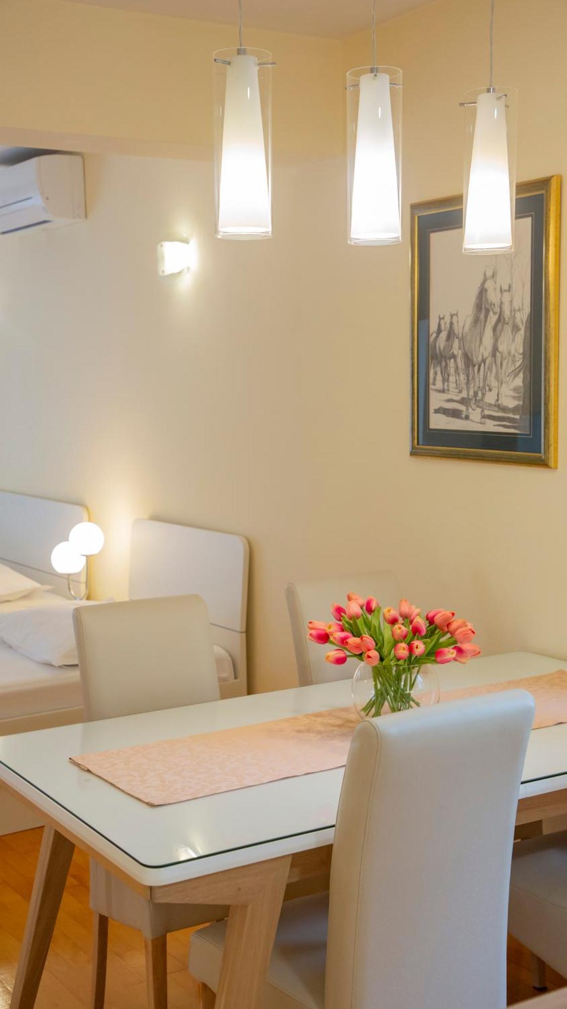 Baska Voda Apartments - Steps From The Beach, Free Parking, Central Location Dış mekan fotoğraf
