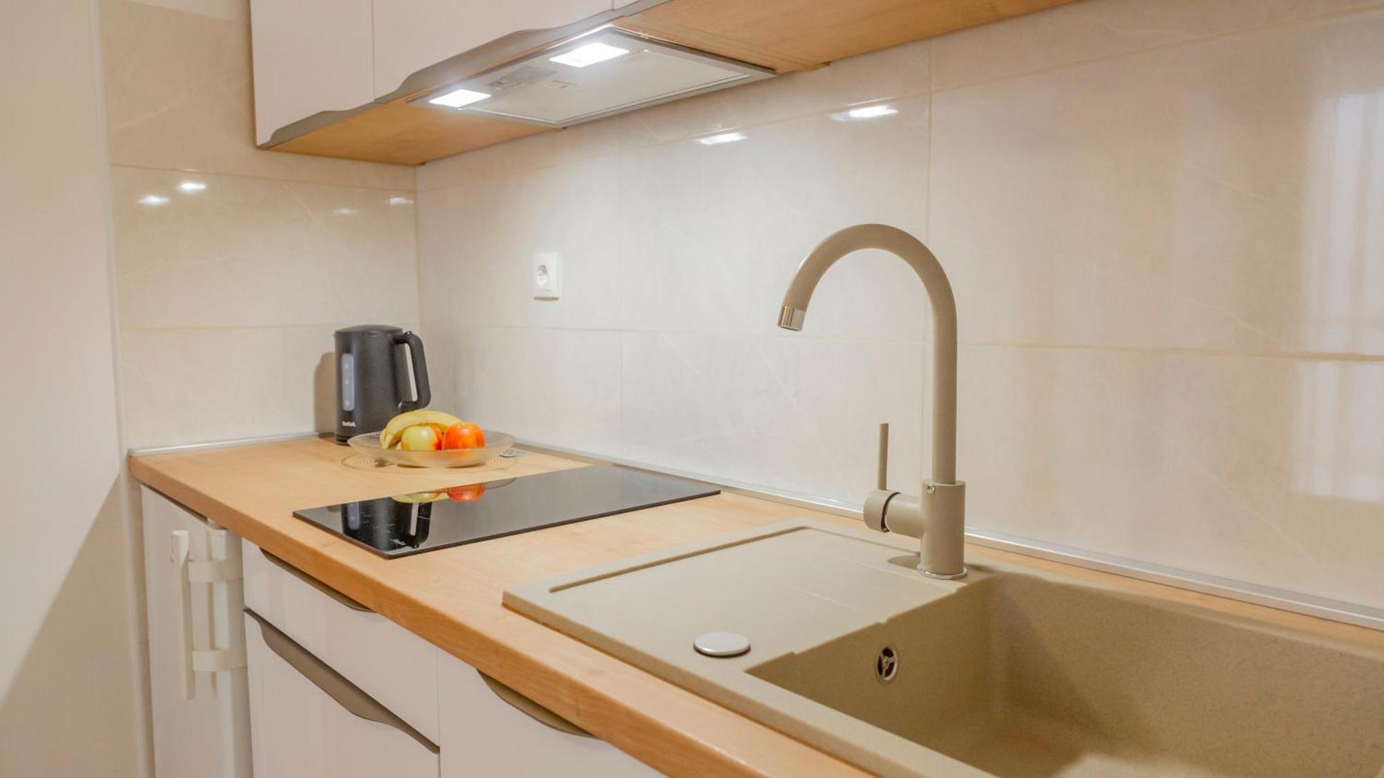 Baska Voda Apartments - Steps From The Beach, Free Parking, Central Location Dış mekan fotoğraf