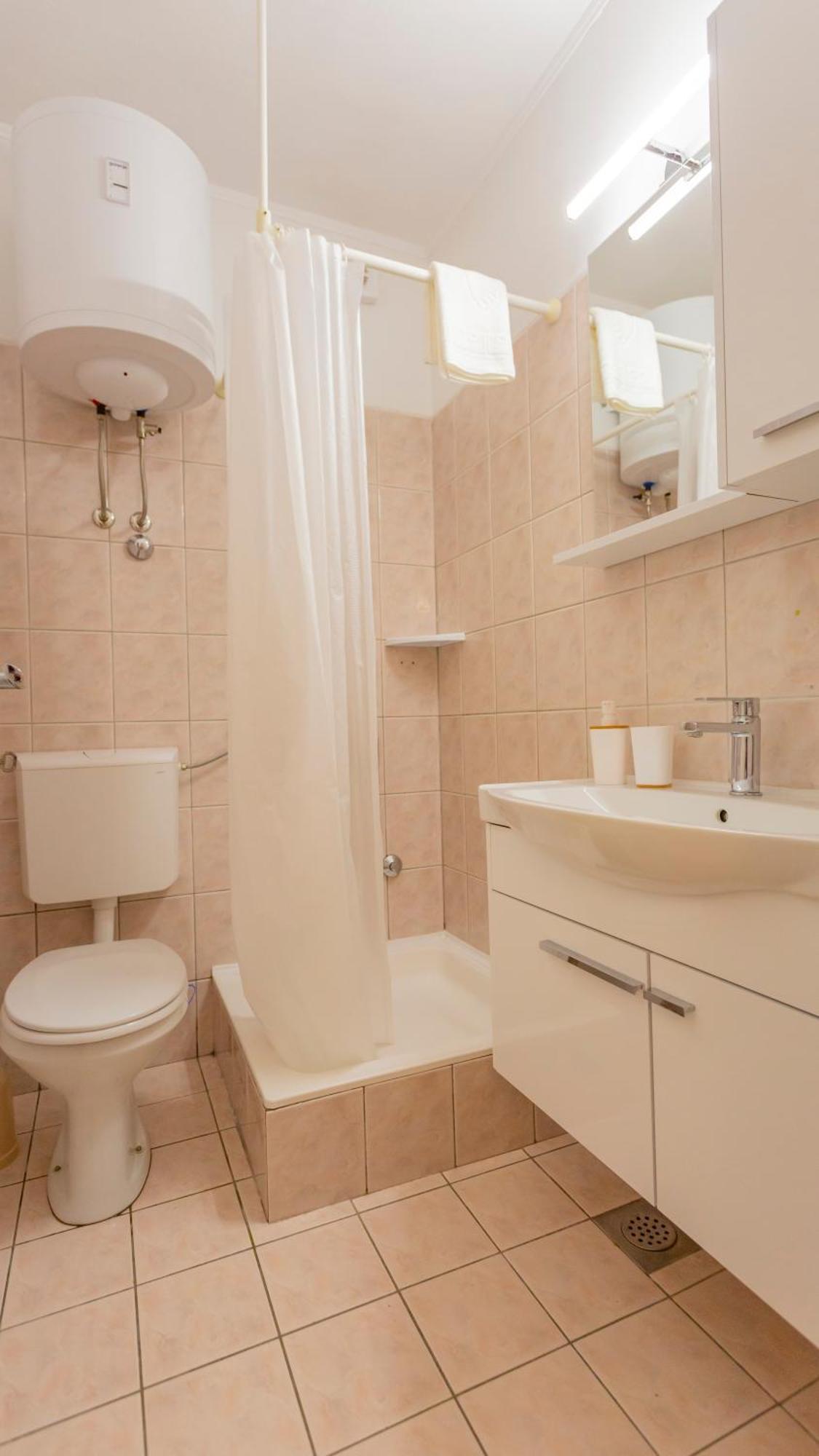 Baska Voda Apartments - Steps From The Beach, Free Parking, Central Location Dış mekan fotoğraf
