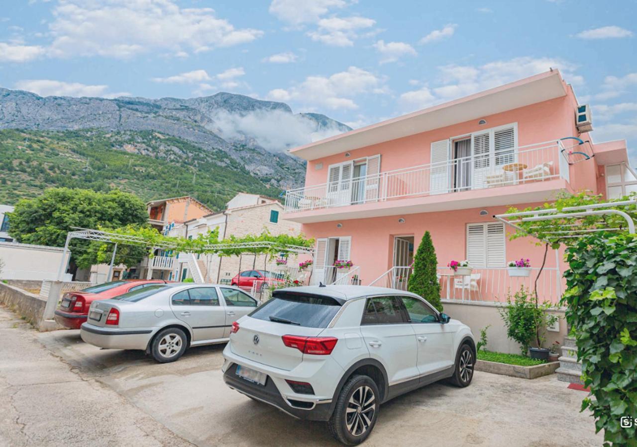 Baska Voda Apartments - Steps From The Beach, Free Parking, Central Location Dış mekan fotoğraf
