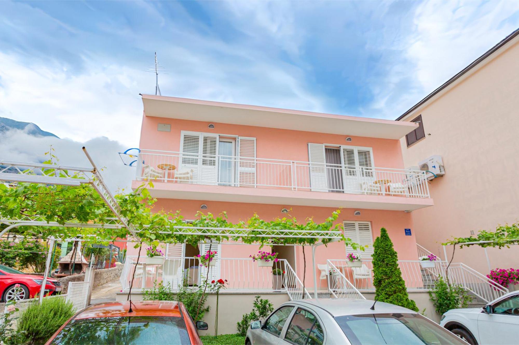 Baska Voda Apartments - Steps From The Beach, Free Parking, Central Location Dış mekan fotoğraf